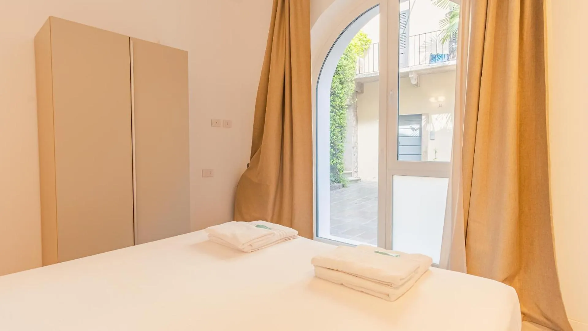Da Silvana In Piazza Duomo - Italian Homing Desenzano del Garda Apartament